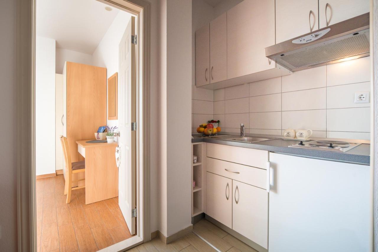 Apartment Lelas *