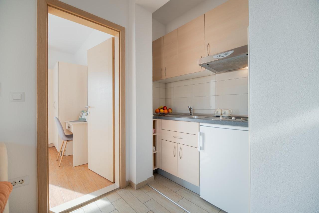 Apartment Lelas *