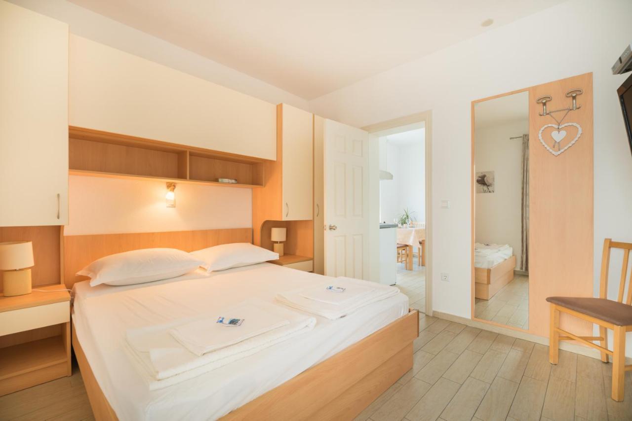 Apartment Lelas *