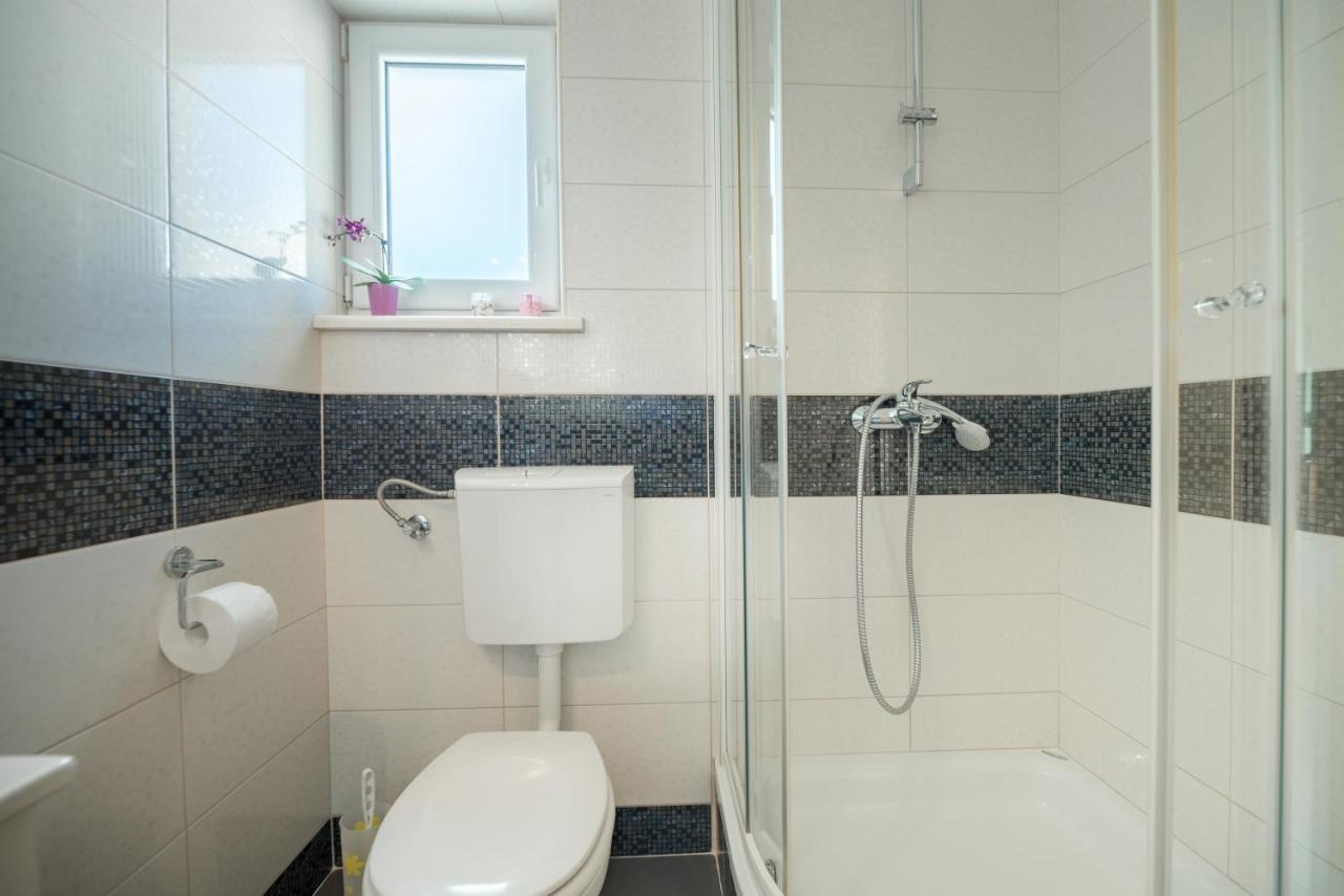 Apartment Lelas Makarska